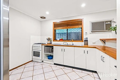 Kusina - 32 Riverview Drive, Salisbury Downs, SA 5108