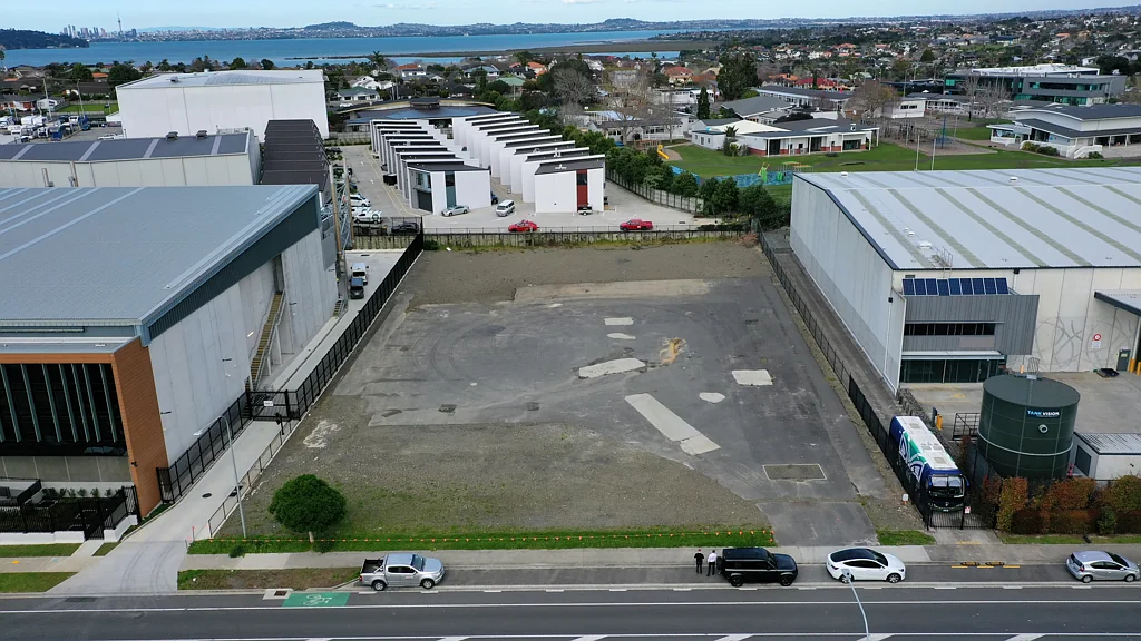 Hobsonville Rare 4,020sqm road front Hobsonville yard