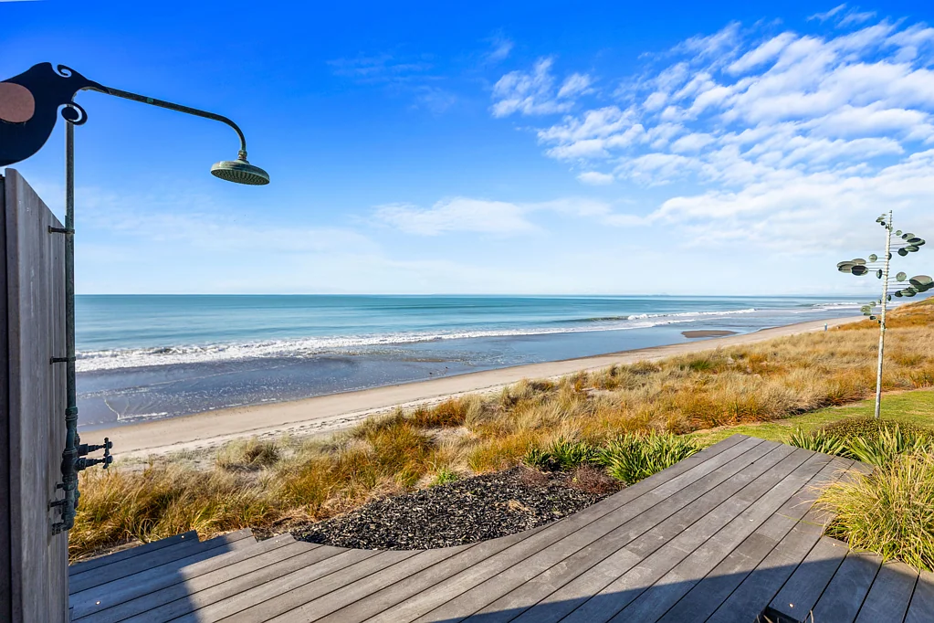 Pukehina 3ਬੈੱਡਰੂਮ STUNNING EXECUTIVE BEACHFRONT HOME