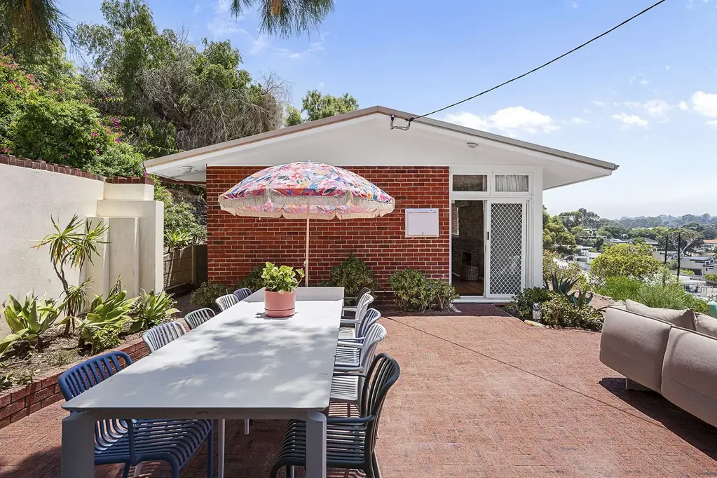 42 Southbourne Street, Scarborough, WA 6019