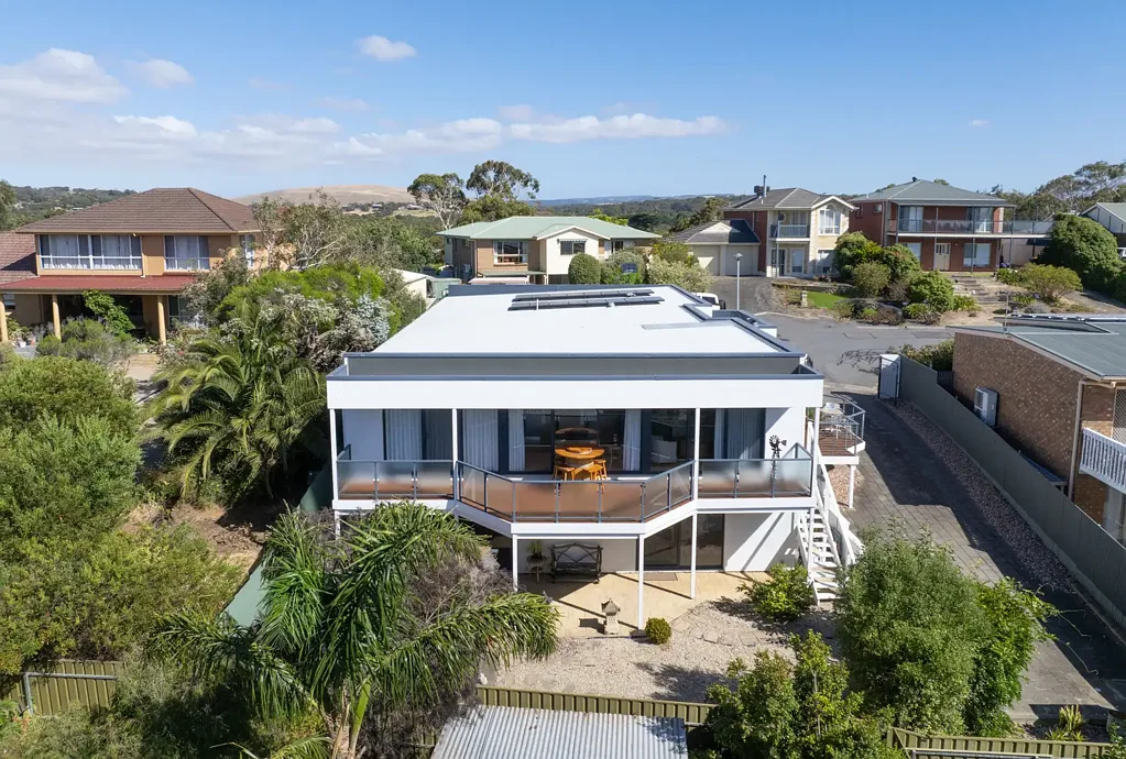 Victor Harbor 4Phòng ngủ High-end Mediterranean Style Quality Built Home.