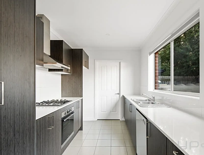 2/11 Parker Street, Werribee, VIC 3030, 3 ห้องนอน, 2 ห้องน้ำ, Unit