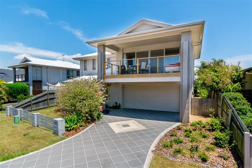 Fitzgibbon 4chambre Double-Storey Family Home in a Prime Fitzgibbon Location