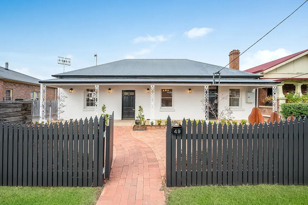 Mudgee 3 Bedroom Elegance Behind Every Door