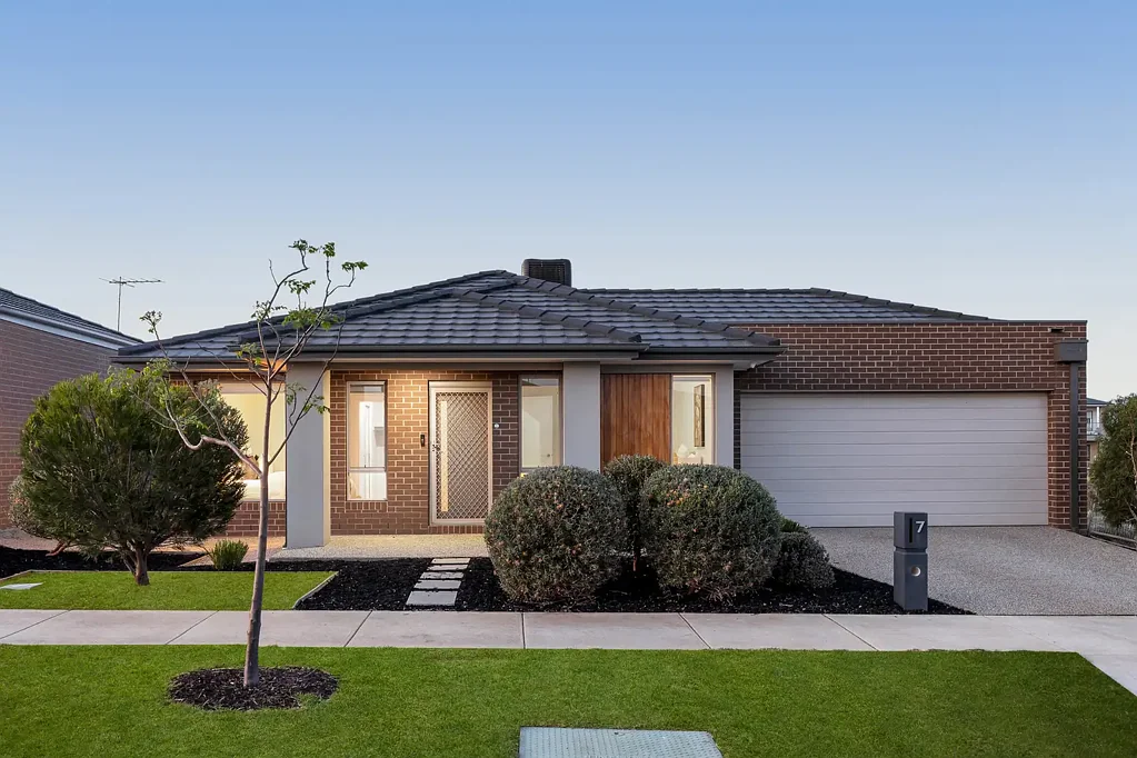 7 Shrubs Road, Mambourin, VIC 3024
