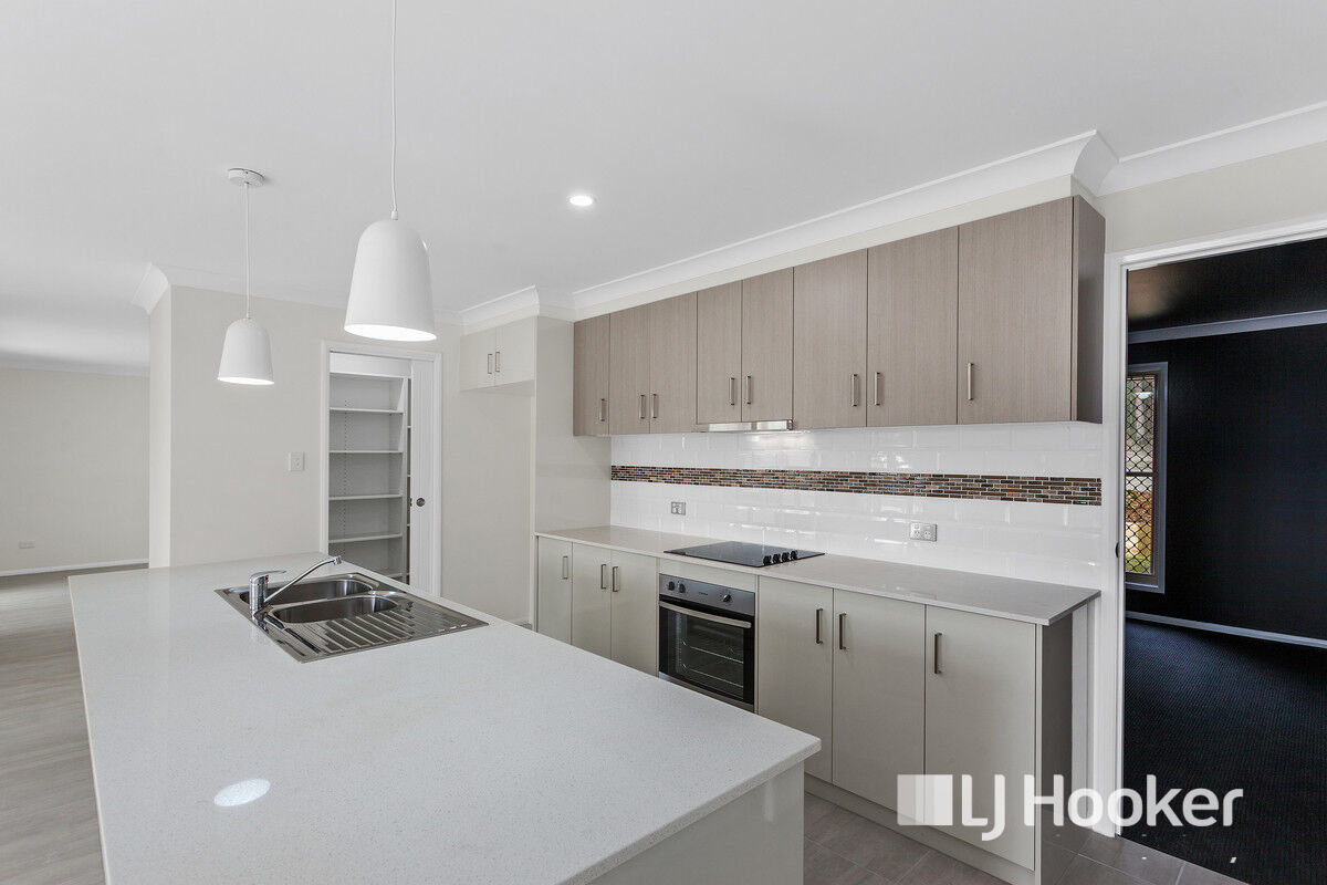 8A FOREST AV, GLENORE GROVE QLD 4342, 0房, 0浴, House