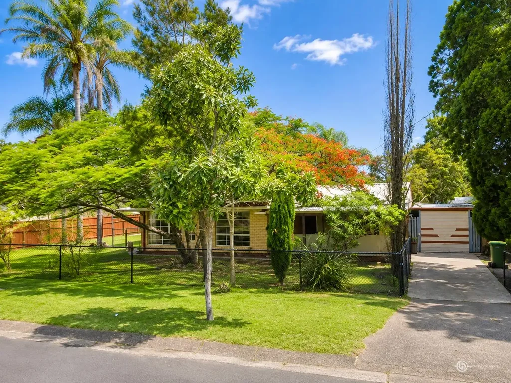 Goodna 3房 稀有的Goodna珍宝 | 位于685平方米无洪灾街角地块上的迷人住宅 A Rare Goodna Gem I Charming Home on a 685m² Flood-Free Corner Block