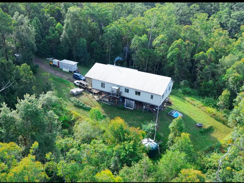 Wadeville 5 Bedroom Potential & Lifestyle Opportunity Awaits