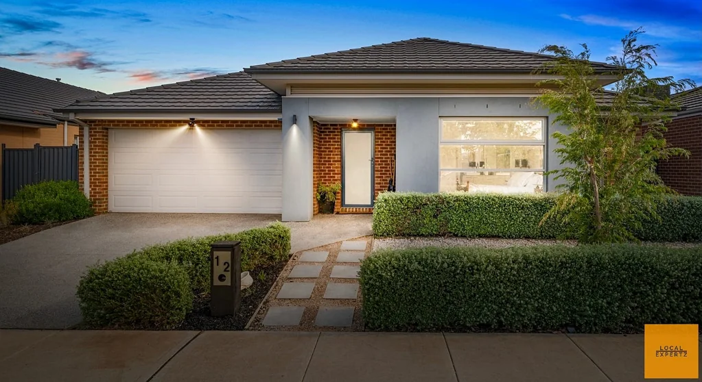 12 Tamboritha Boulevard, Weir Views, VIC 3338