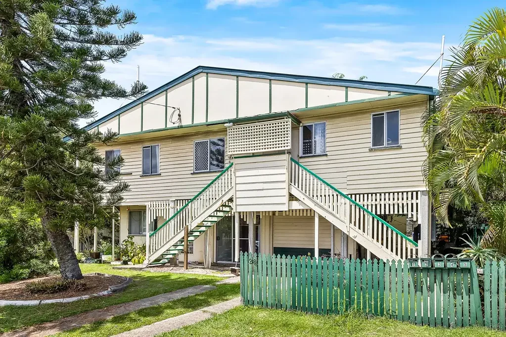 Charming 2-Bedroom Apartment in the Heart of Wooloowin
