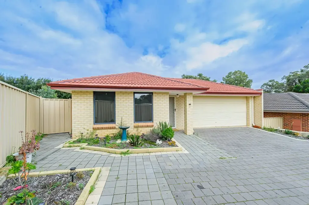Byford 3 Bedroom Fantastic Private Three Bedroom Family Home