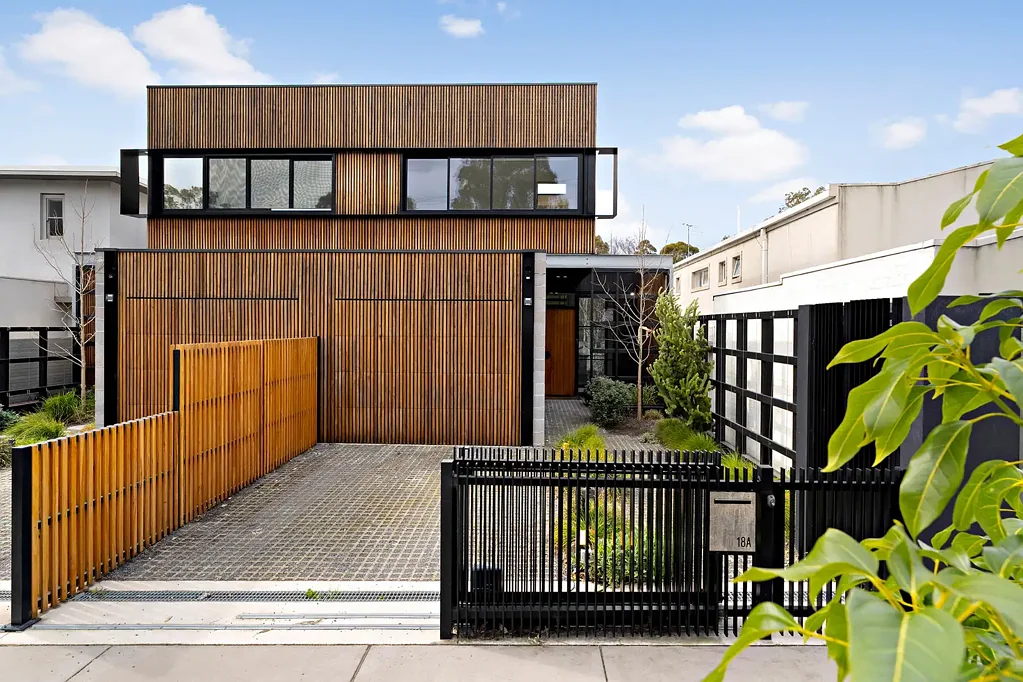 Stunning Modern Townhouse in Fantastic Location