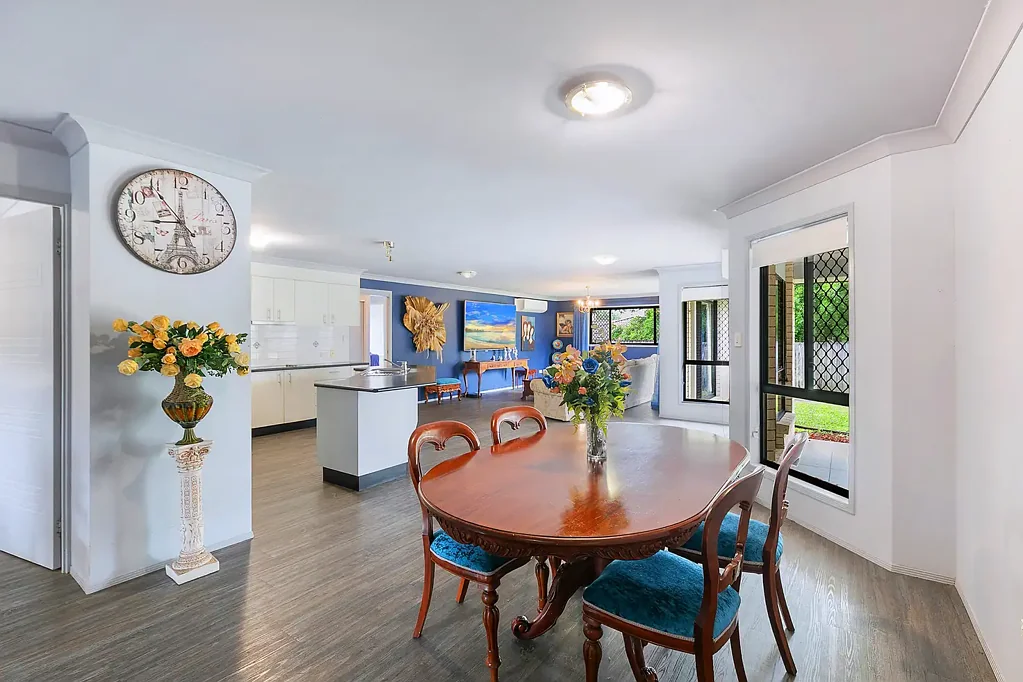 Warner 4Kwarto Spacious Four Bedroom Home Designed for Quiet Easy Living