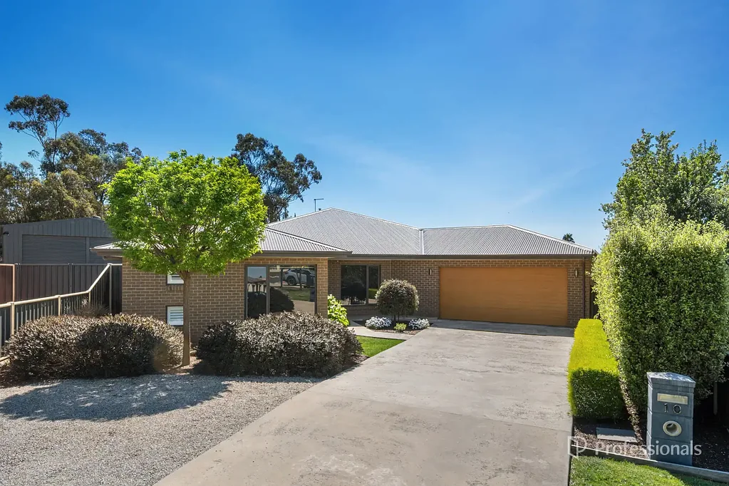 Maryborough 4Kwarto Spacious Family Living in a Quiet Court Setting