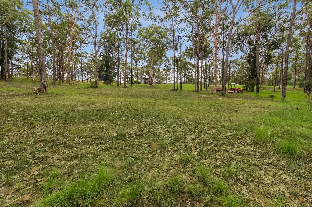 Blaxlands Ridge Power, water and sewer - ready to build!