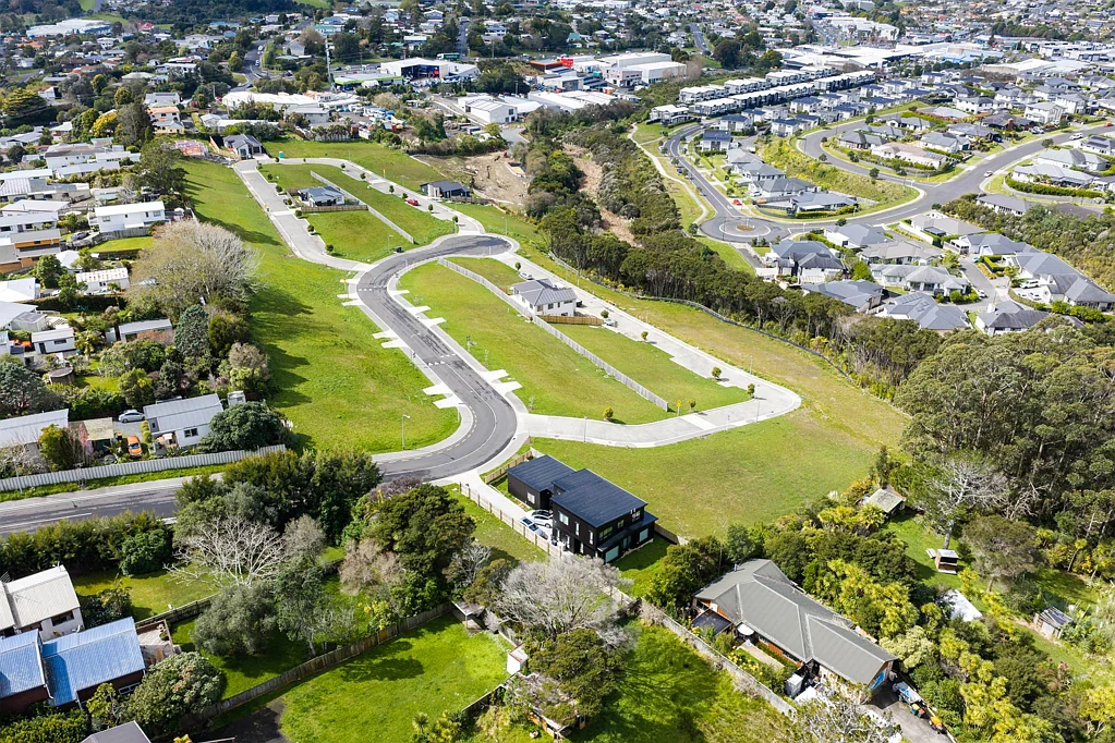 Stanmore Bay Rare Land Opportunity @Peninsula’s Next Hotspot!