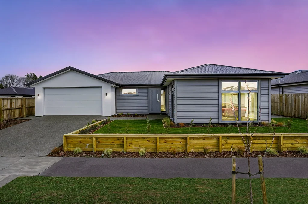 12 MacKinnon Street, Marshland, Canterbury