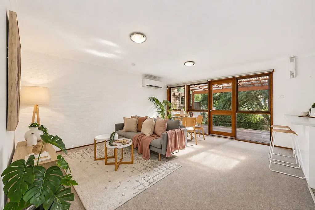 Belconnen 2ਬੈੱਡਰੂਮ Walk Everywhere. Come Home to Comfort. No Strata Fees.
