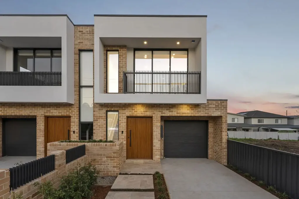 Merrylands 5कमरा BRAND NEW AND READY FOR LIVING