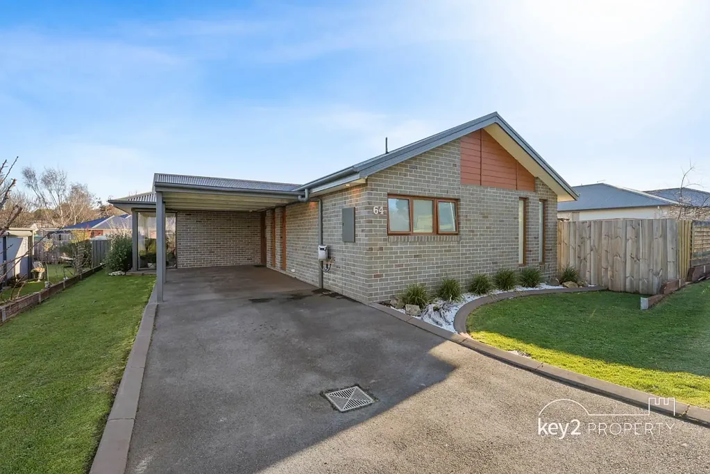 Deloraine 2ਬੈੱਡਰੂਮ Solid And Modern 2 Bedroom House.