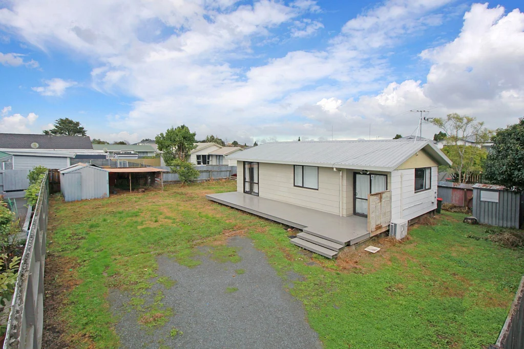 STAND ALONE 2 BEDROOM WITH LARGE OUTDOOR AREA
