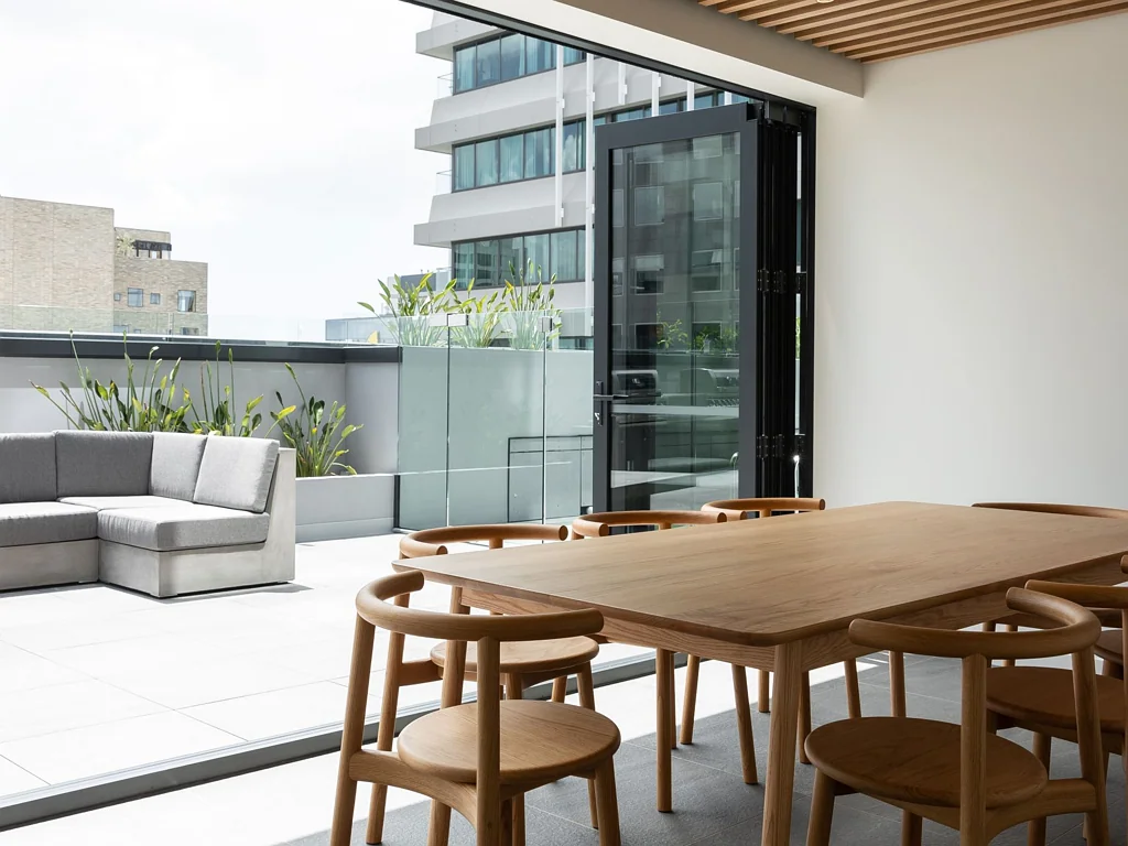Auckland Central Prestigious Pacifica Tower Office