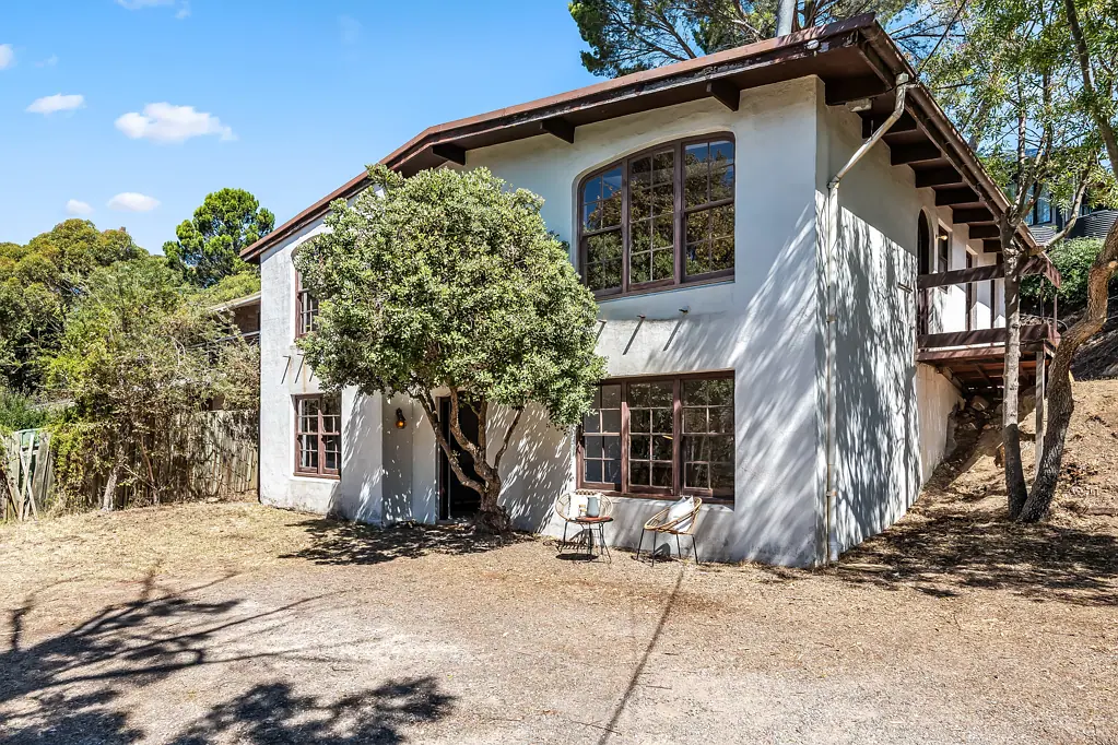 9 Beverley Crescent, Belair, SA 5052