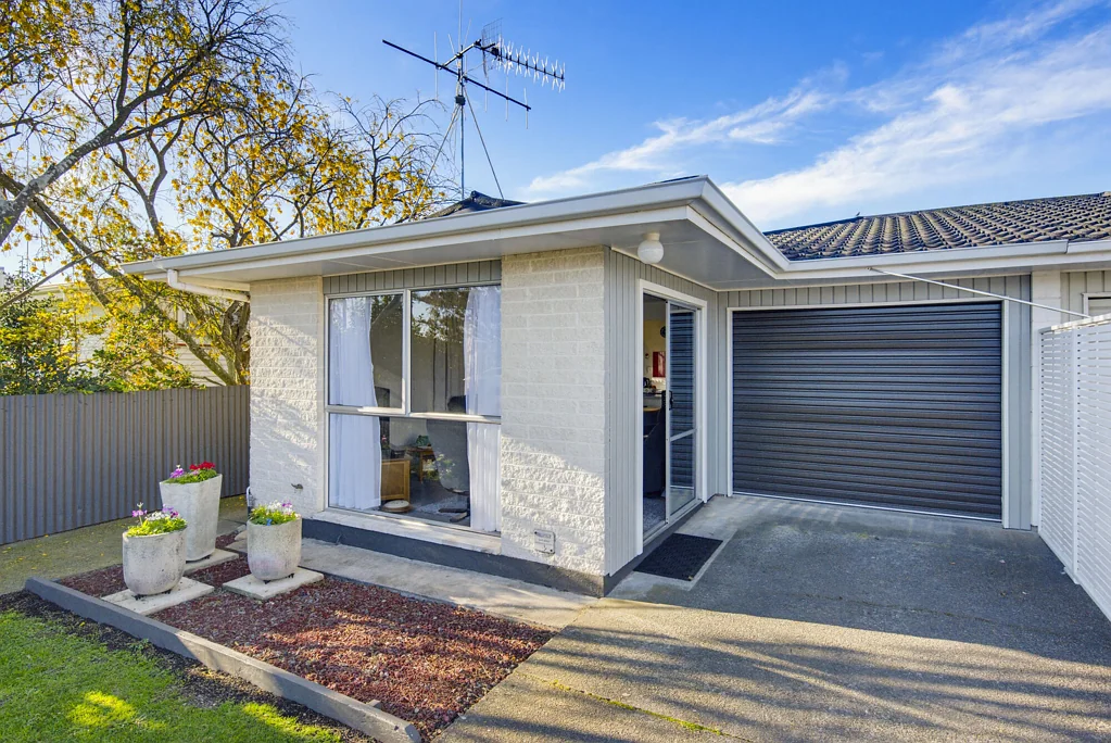 Levin 2Moenga Easy Living in a Handy Location
