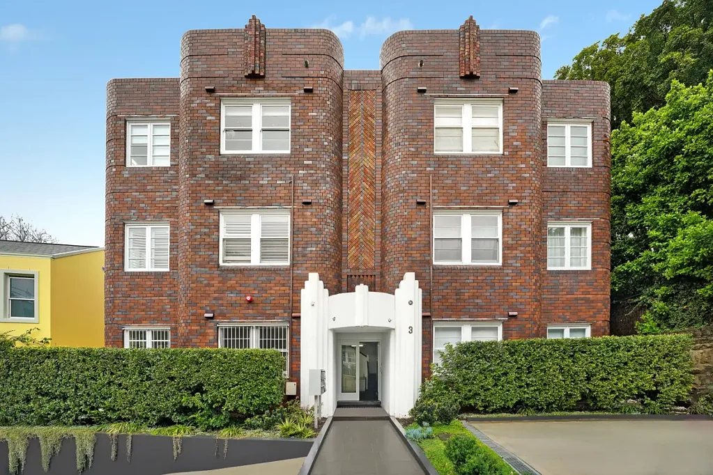 Stylish Double Bay Living in a Prime Location