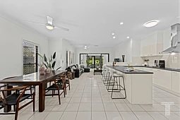 435 Chatsworth Road, Coorparoo