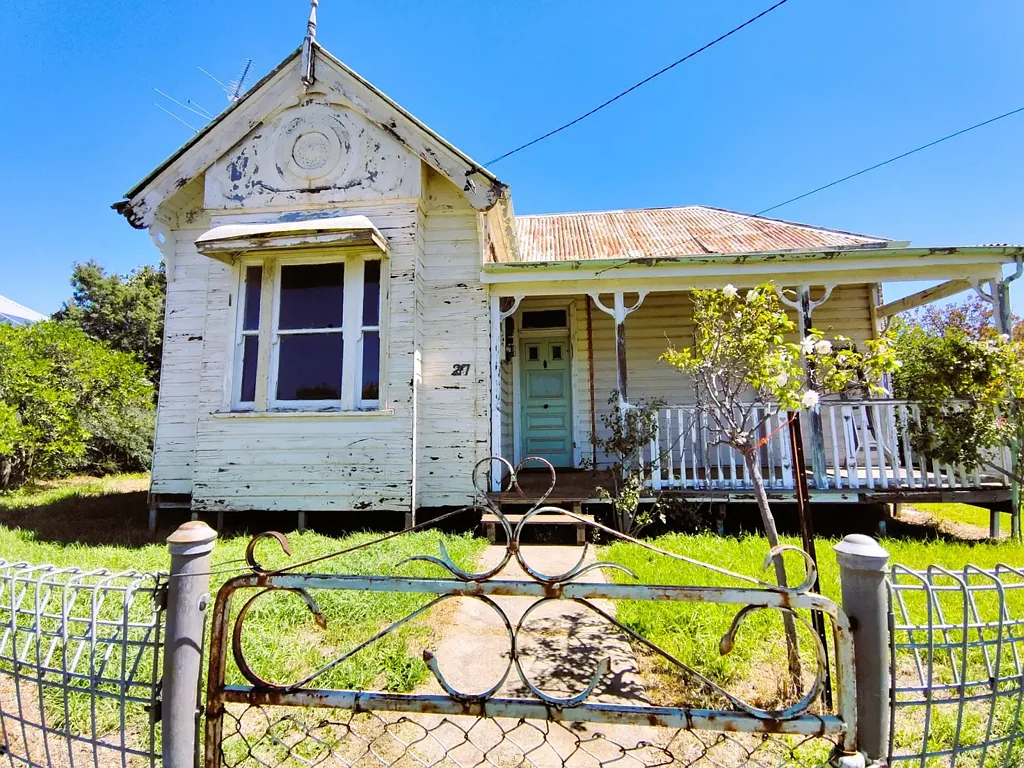 Grenfell 2房  Federation Style Weatherboard Cottage "For a Visionary Renovator"