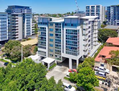 2/29 Regent Street, Woolloongabba, QLD 4102, 2 Bedrooms, 2 Bathrooms, Apartment