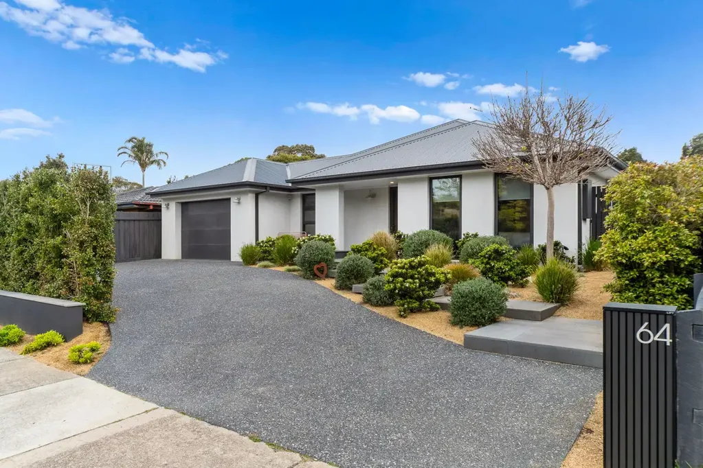 64 Southgateway, Langwarrin, VIC 3910