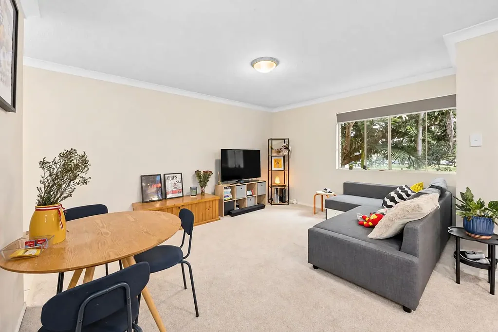 Lutwyche 2房 两卧两卫公寓，坐拥宁静公园美景！ Two-Bed, Two-Bath Apartment with Tranquil Park Views!