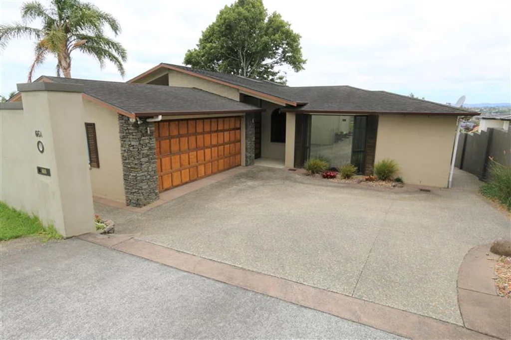 Modern 4 bedroom 2 bathrooms flat