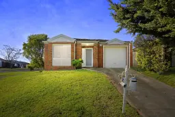 2 Kimbarra Drive, Berwick