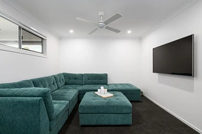 30 Scenic Drive, Southside, QLD 4570, 4房, 2浴, House
