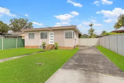 38 Blenheim Avenue, Berkeley Vale