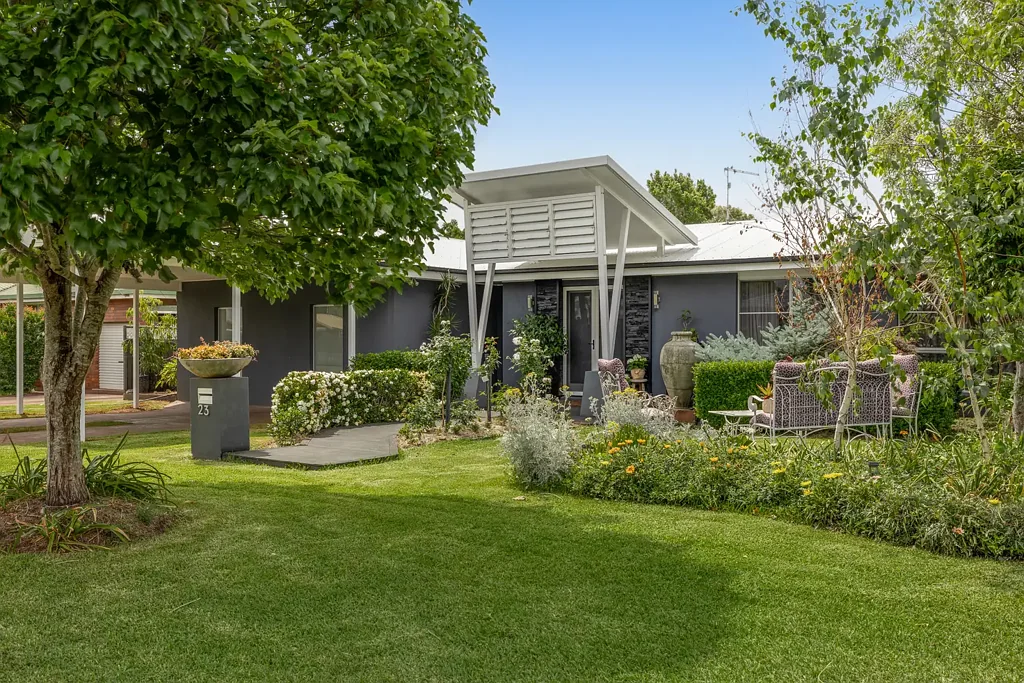 23 Orchid Street, Centenary Heights, QLD 4350