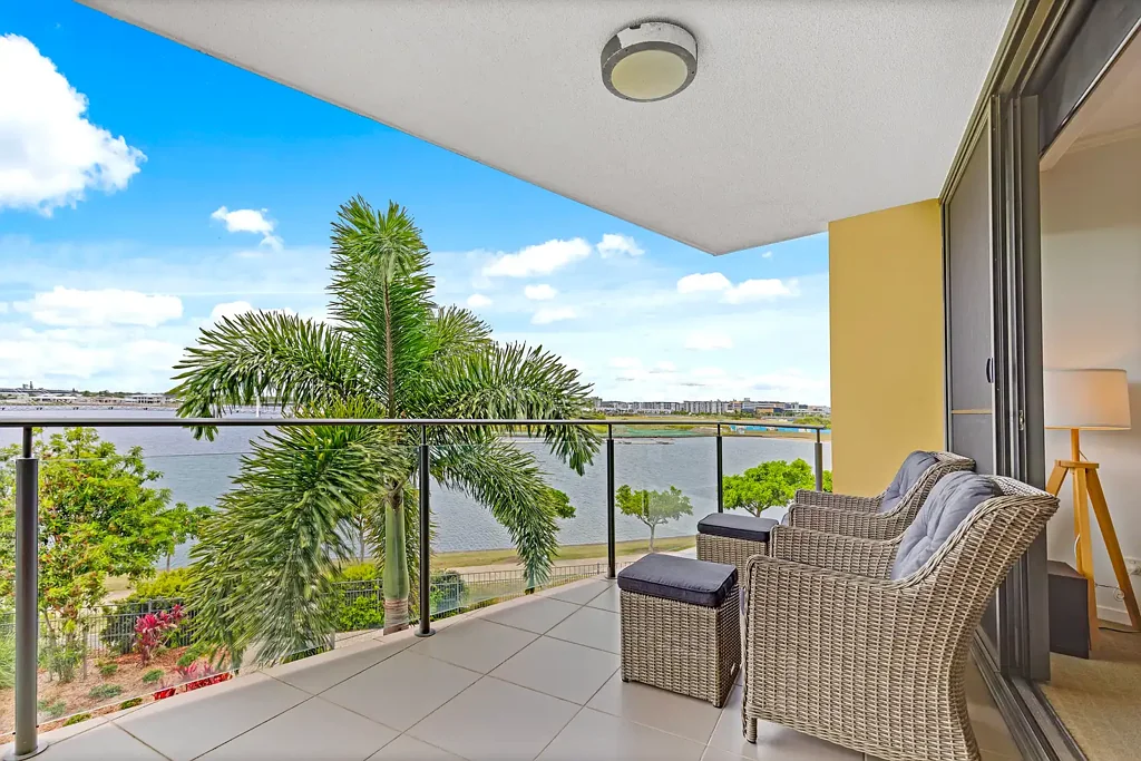225/21 Innovation Parkway, Birtinya, QLD 4575