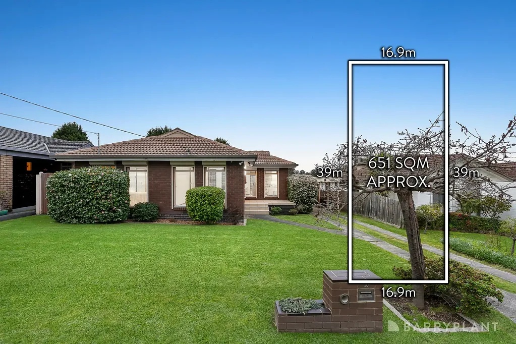 Doncaster East 4બેડરૂમ EDSC Zoned Home Offered for the First Time in 50+ Years