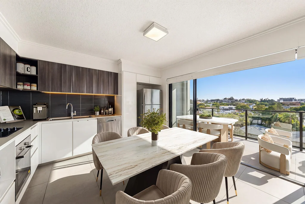 Windsor 2ਬੈੱਡਰੂਮ Elevated Living with Sweeping Suburban Views