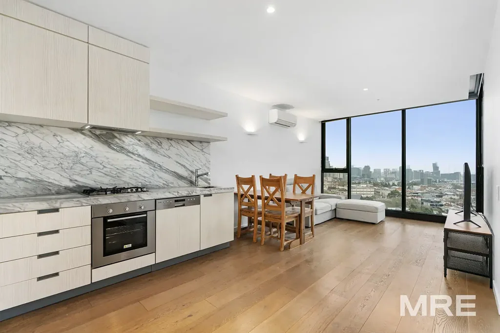 A sophisticated showcase of low-maintenance living