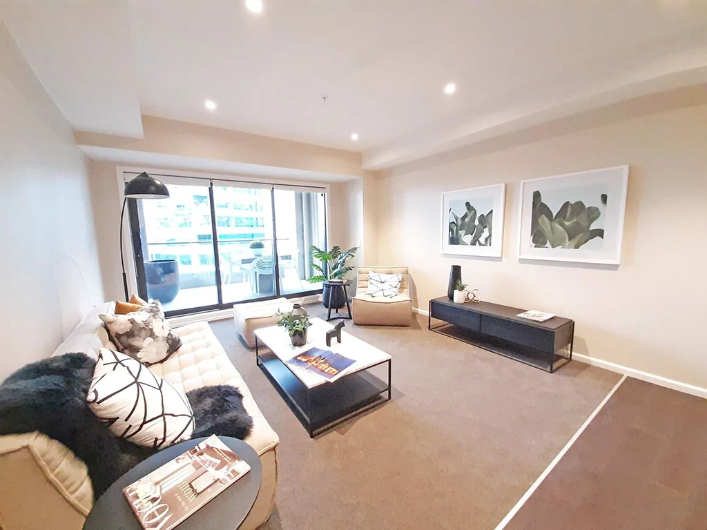 Double Level Apartment in Great Location