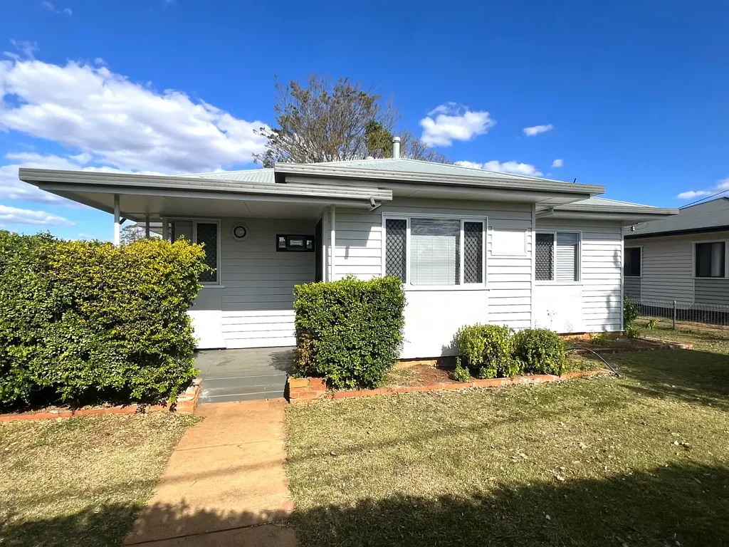 Kingaroy 3બેડરૂમ Renovated Home Down Town