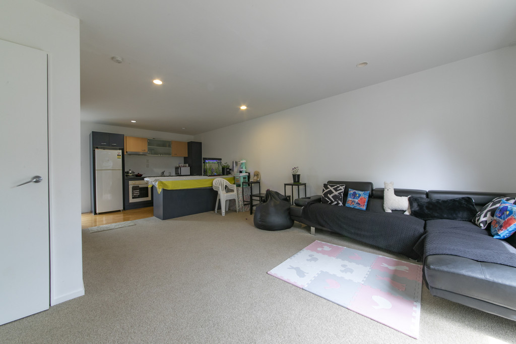 6/99 Mays Road, Onehunga, Auckland, 2 Bedrooms, 1 Bathrooms