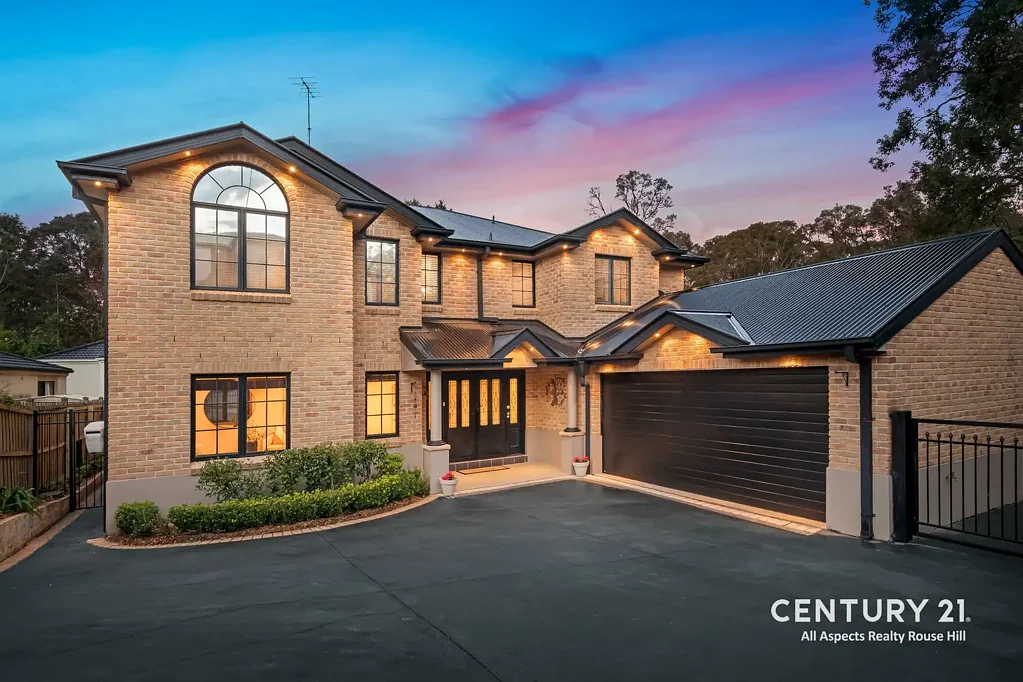 Rouse Hill 5બેડરૂમ Nestled On A Beautiful 1077sqm Block Overlooking Bushland!