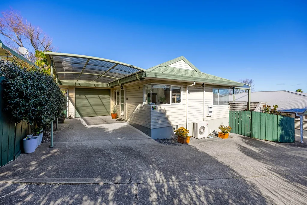 Howick 3 Bedroom Howick Village Lifestyle-Spacious Low Maintenance