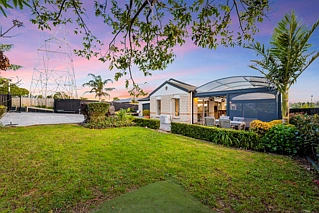 11 Courtvale Place, Flat Bush, Manukau City