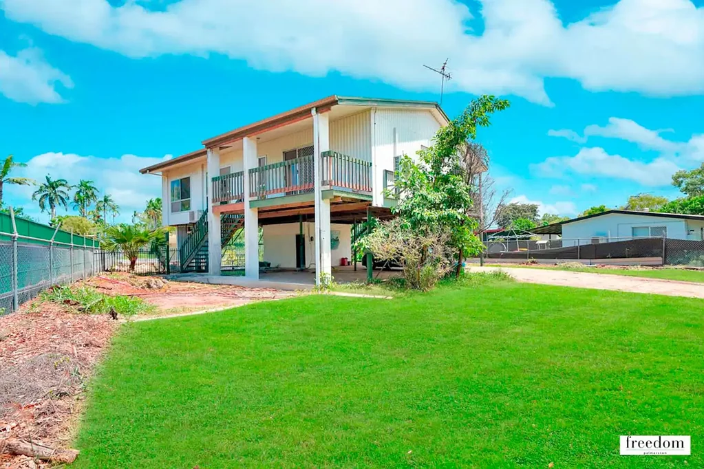 10 Calandrinia Court, Moulden, NT 830